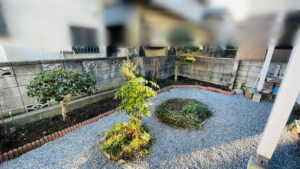 刈込剪定、草取りの作業写真