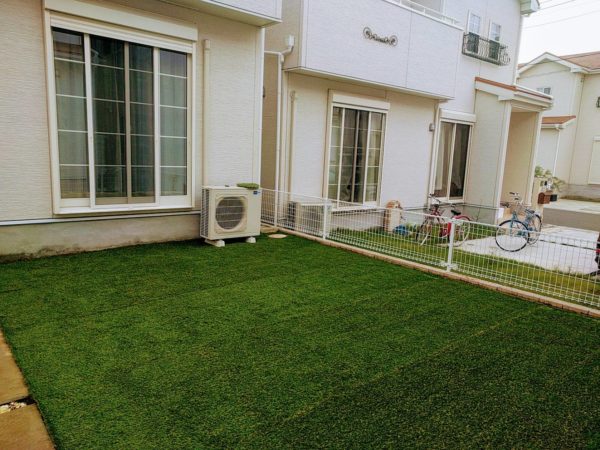 新築住宅のお庭をお手入れ不要の人工芝にリフォームしました お庭の専門店ニワナショナル 東京 埼玉