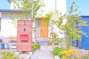 玄関アプローチ