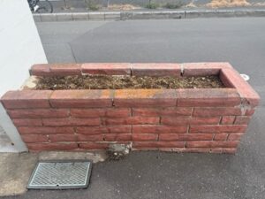 アメリカンガーデン風花壇づくりの作業写真