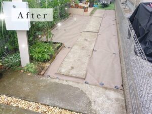 芝はがし、整地、防草シートの施工写真