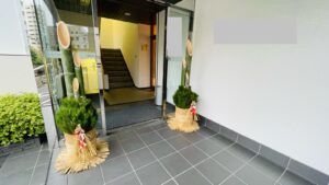 門松の配送・設置・撤去作業写真